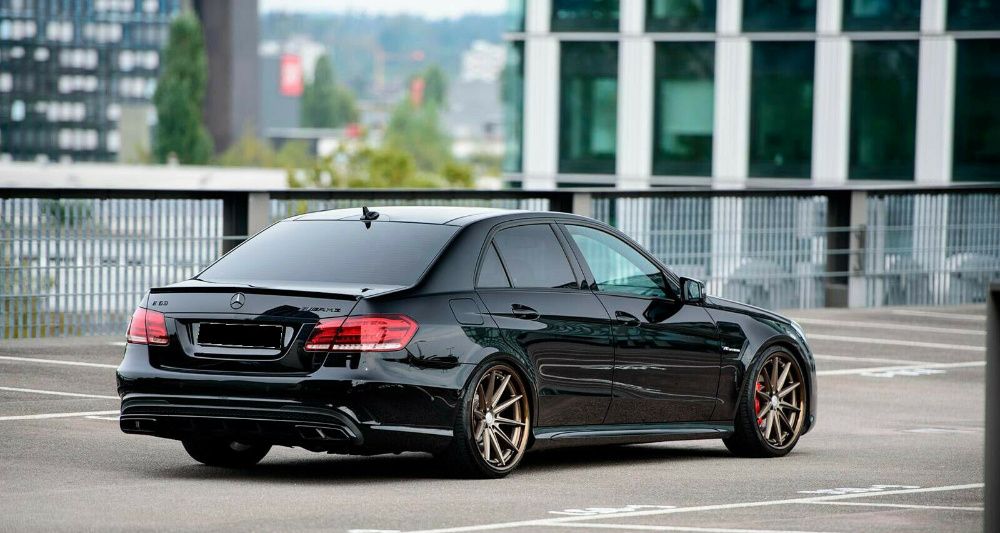 Mercedes E class W212 AMG Spoiler lotka - Image 3