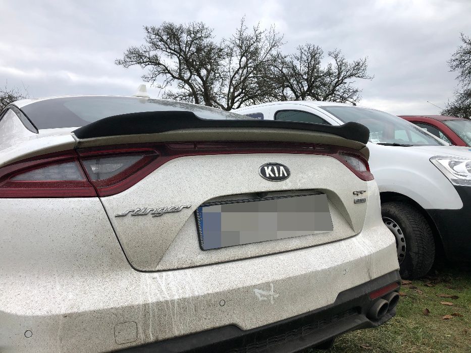 KIA Stinger Spoiler Lotka - Image 4