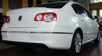 VW PASSAT R-line Spoiler lotka na klapę