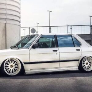 BMW 5 E28 M5 M Poszerzenia Nadkoli