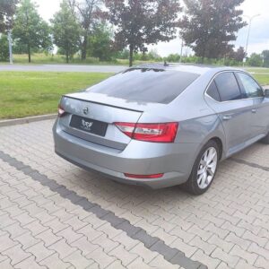 Skoda SuperB MK3 3V Spoiler Lotka podkład